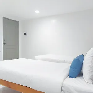 3* מלון Airobedz Makati - A Value